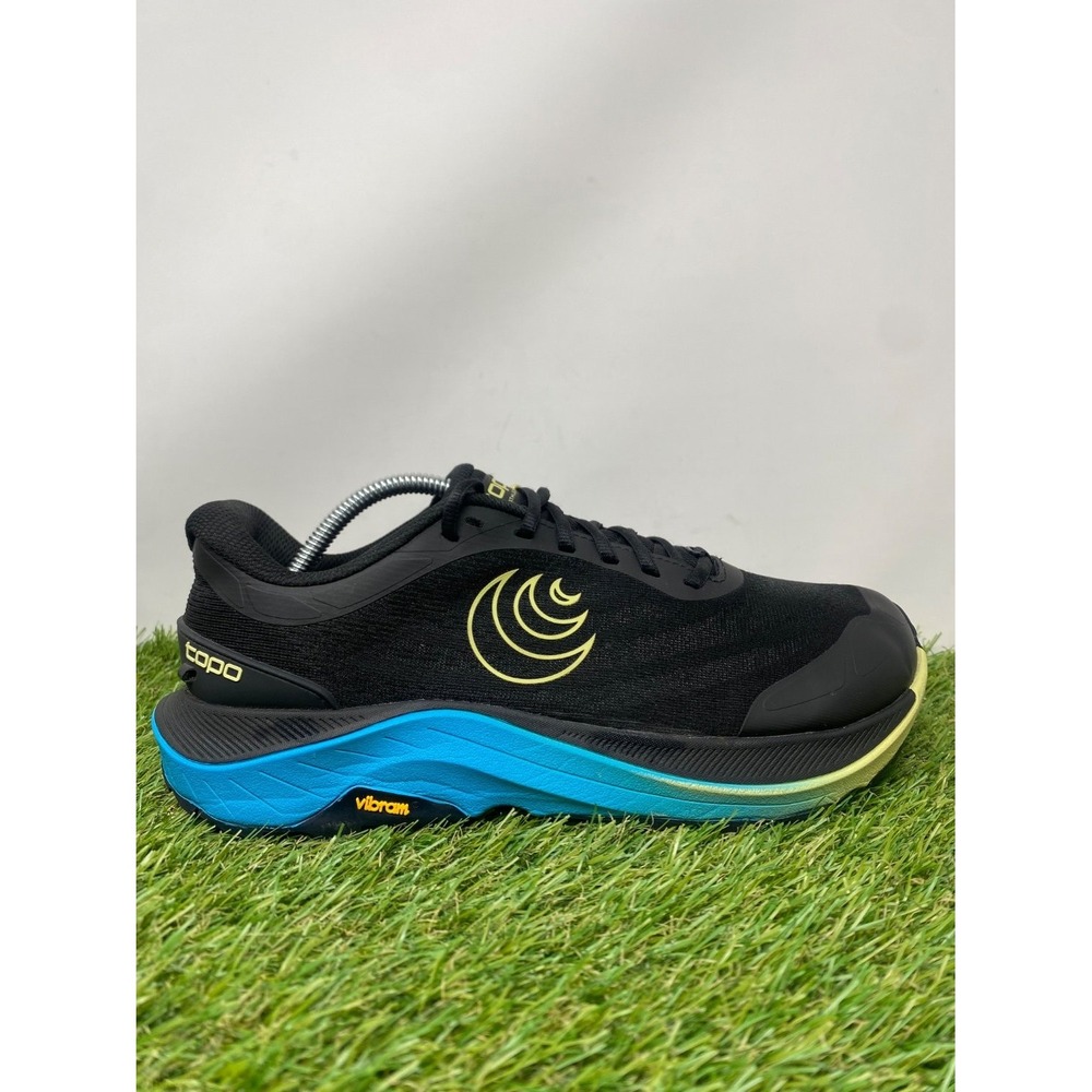 Topo Athletic Ultraventure 4 Womens 10 Wide Black Trail Running Shoes Sneakers